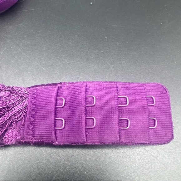 Victoria's Secret Purple Lace Underwire Bra - Picture 6 of 8